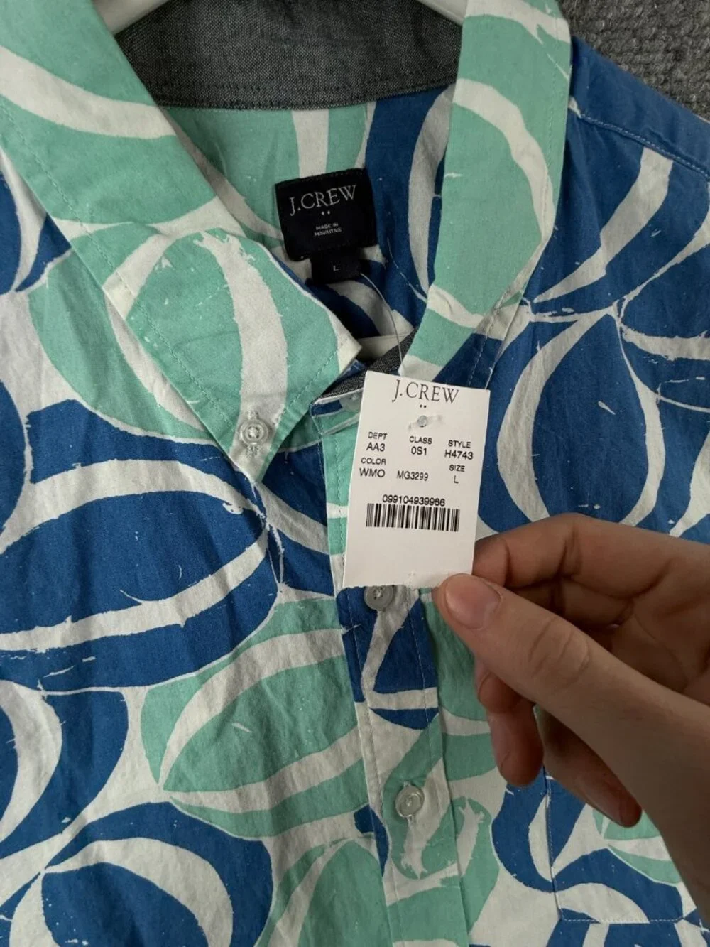 NWT J Crew Men Large Blue Geometric Beach Theme Short Sleeve Button Up Shirt